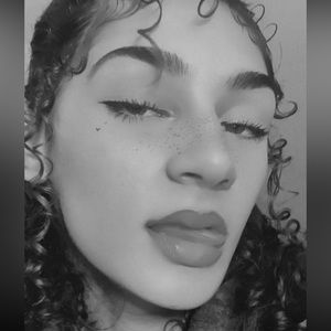 Meet your Posher, Nyah
